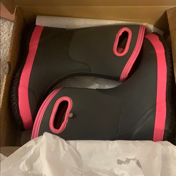 NWT Bogs boots kids size 5 - Picture 4 of 4